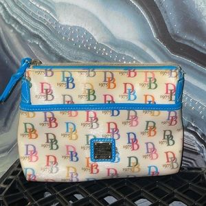 Dooney & Bourke purse
